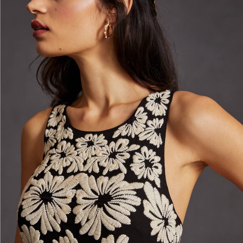 Floral Black and White Maxi Dress - Picture 2 of 8